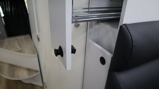 Product Spotlight – Selectlok: Push Handle Knob Latch