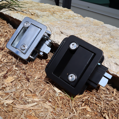 Paddle Handle with Deadlock and Internal Release